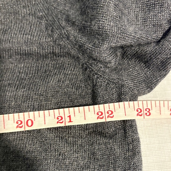 Jos. A. Bank charcoal wool Crewneck Sweater - Picture 4 of 5
